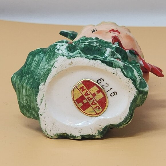 Vintage Ceramic Christmas Salt Shaker Figurine Girl With Holly & Poinsettia - Picture 6 of 9